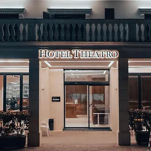 **** Hotel Theatro- Center Albanie
