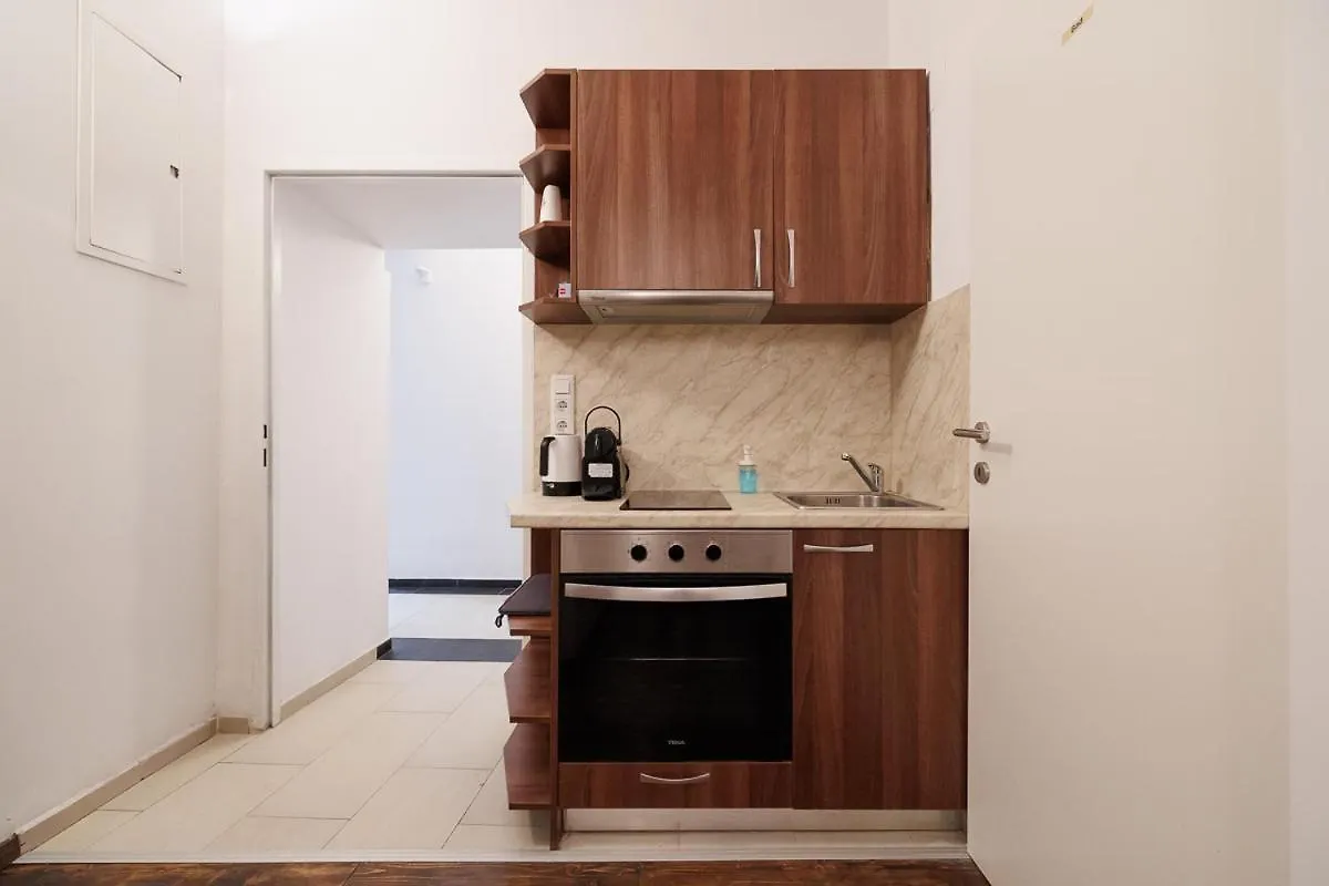 Отель Vienna City Business Rooms