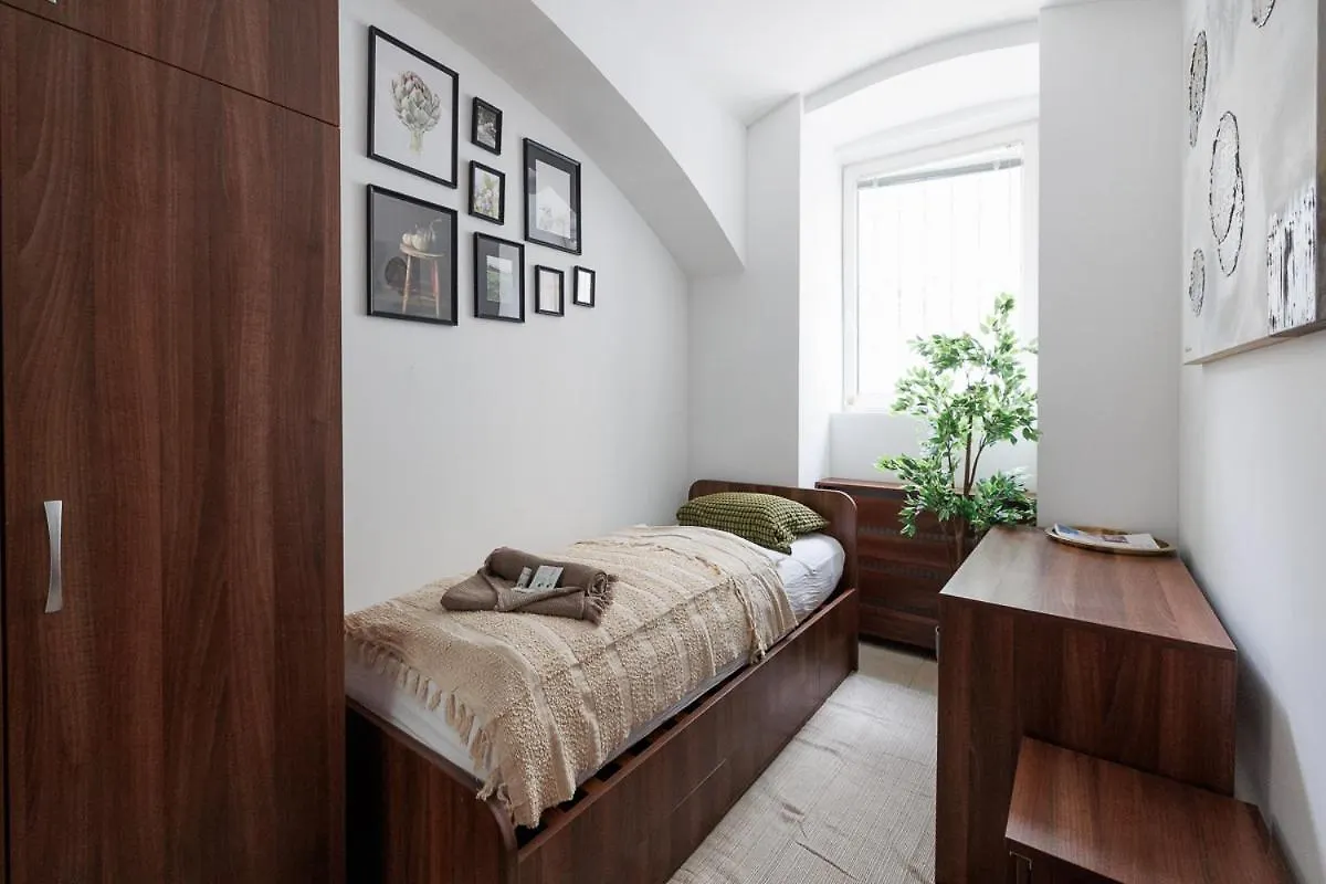 Отель Vienna City Business Rooms